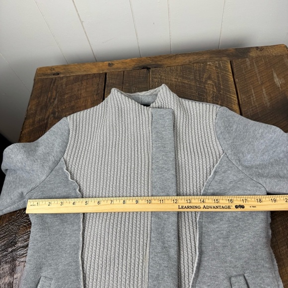 VICI Gray Knit Moto Jacket Women’s Small Asymmetrical Zip Sweater Jacket - Picture 7 of 8